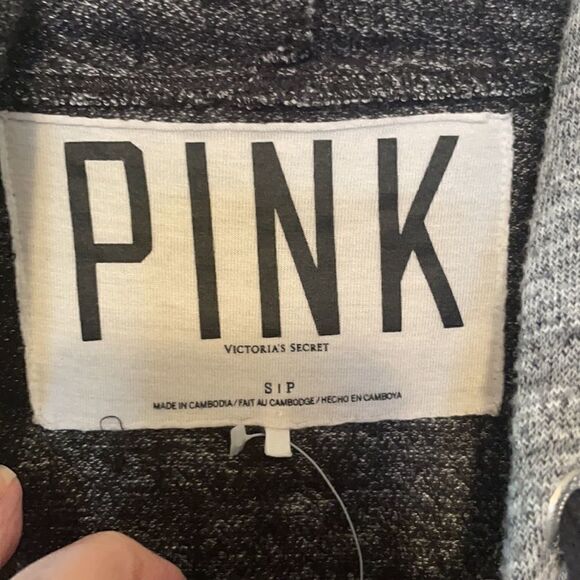 Pink hoodie - Picture 2 of 5